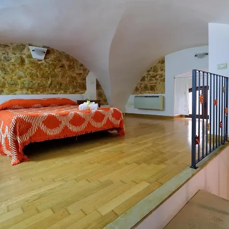 Casa Folie